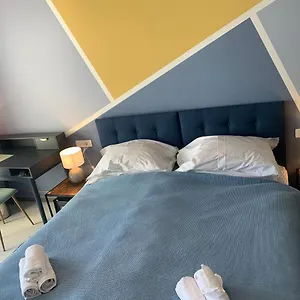 Elu Iris 3* Сплит